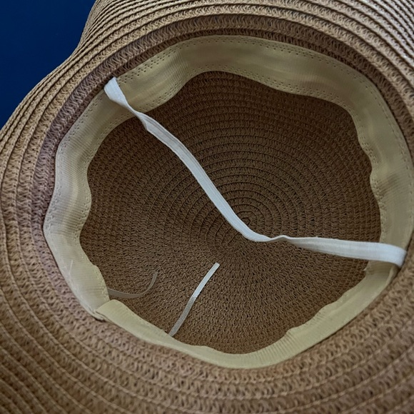 Foldable Vacation Hat - Picture 5 of 5